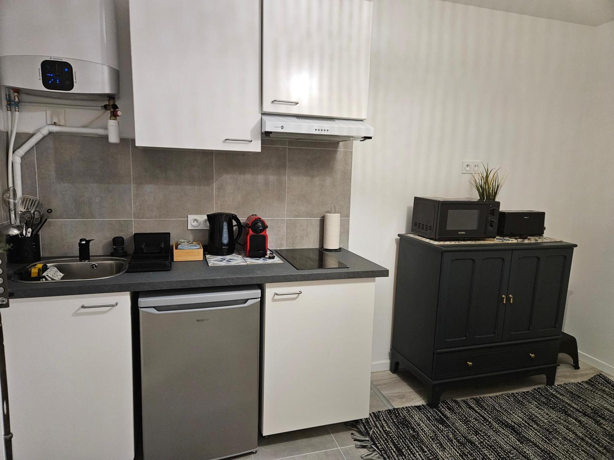 Studio Stade De France 17 Pour 4 Personnes Сен-Дені Екстер'єр фото
